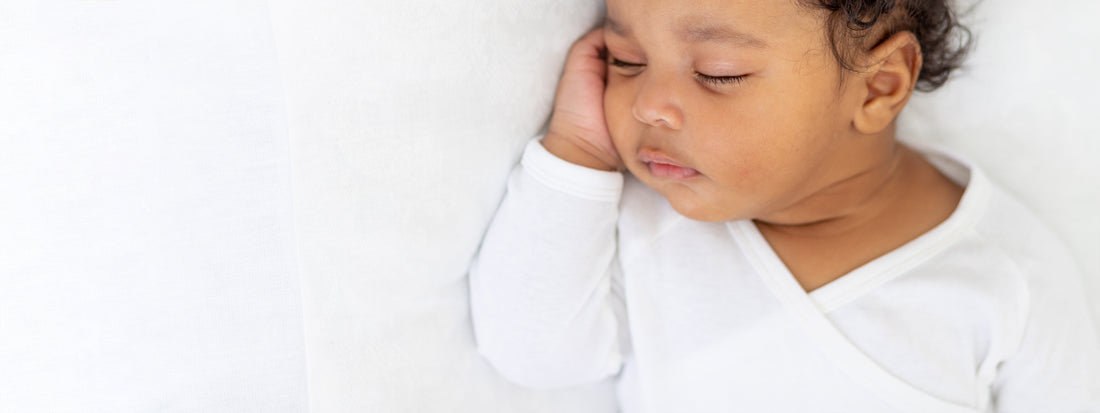 Baby sleep training methods — Butterblu 101 guide to gentle sleep training schedules and organic cotton sleepwear